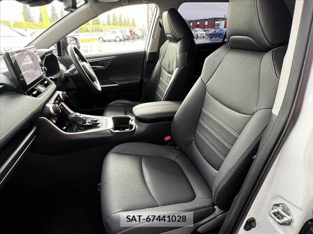 Toyota RAV4 2023-02 7727818-17