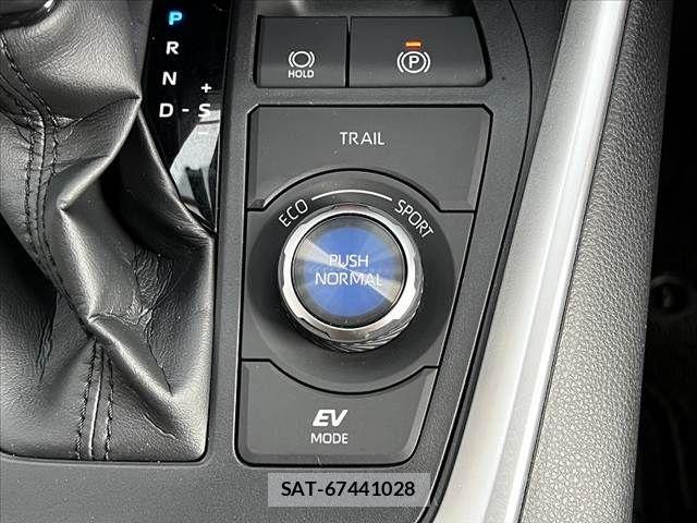 Toyota RAV4 2023-02 7727818-24