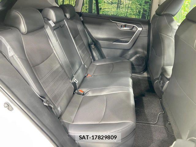 Toyota RAV4 2025-06 7727812-8