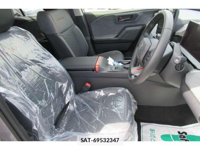 Toyota RAV4 2026-04 7788689-16