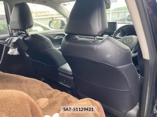 Toyota RAV4 2020-12 7879131-13