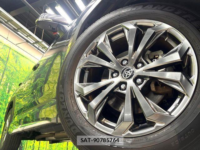 Toyota RAV4 2022-07 7879123-12