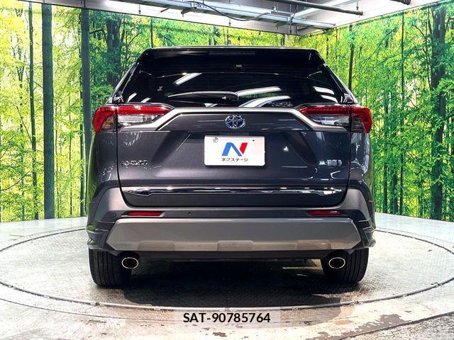 Toyota RAV4 2022-07 7879123-14