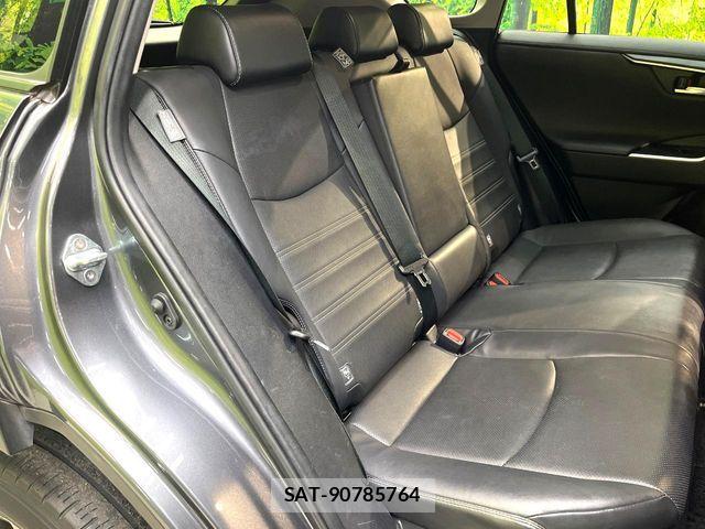 Toyota RAV4 2022-07 7879123-8