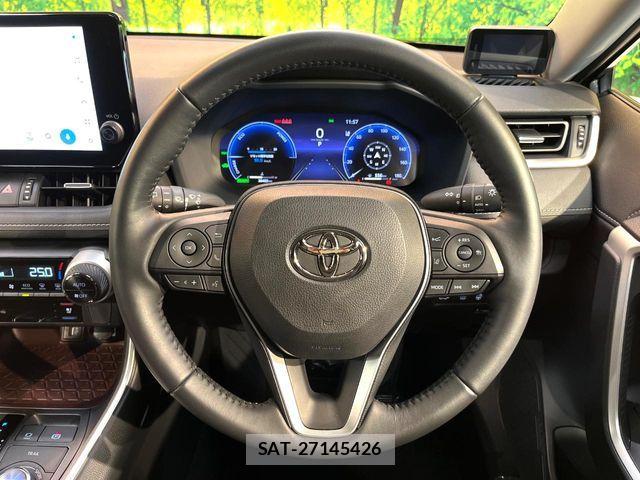 Toyota RAV4 2023-06 7879125-7