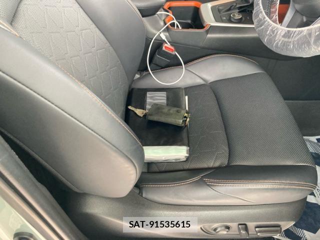 Toyota RAV4 2022-05 7879124-13
