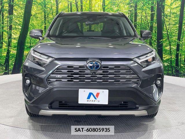 Toyota RAV4 2023-06 7903302-14