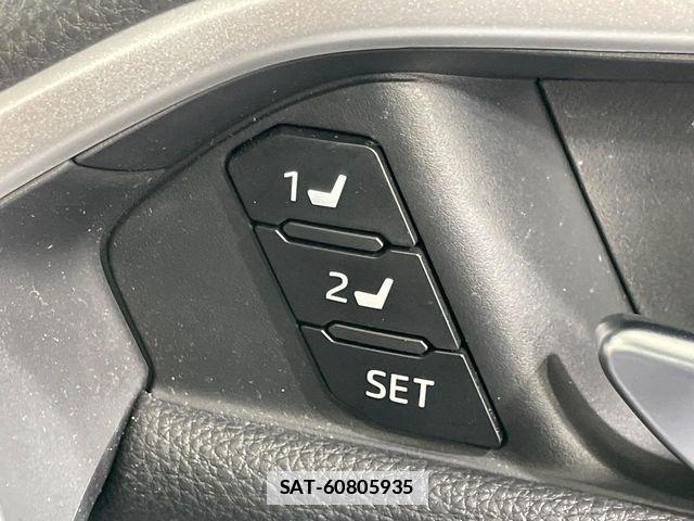 Toyota RAV4 2023-06 7903302-7