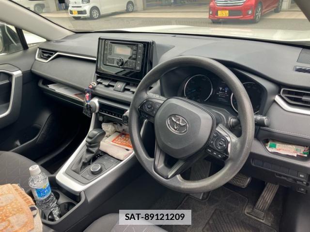 Toyota RAV4 2019-12 7903304-17
