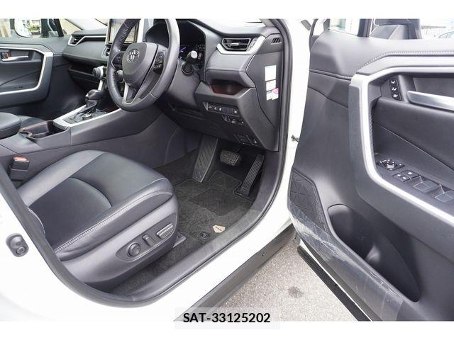Toyota RAV4 2019-06 7903303-12
