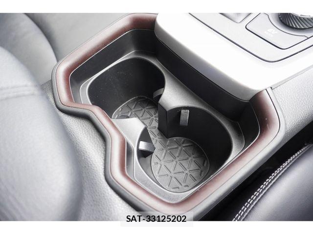 Toyota RAV4 2019-06 7903303-26