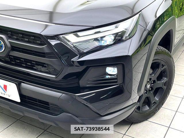 Toyota RAV4 2023-04 7963544-11