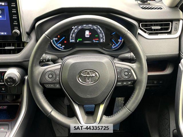 Toyota RAV4 2022-03 7963549-10