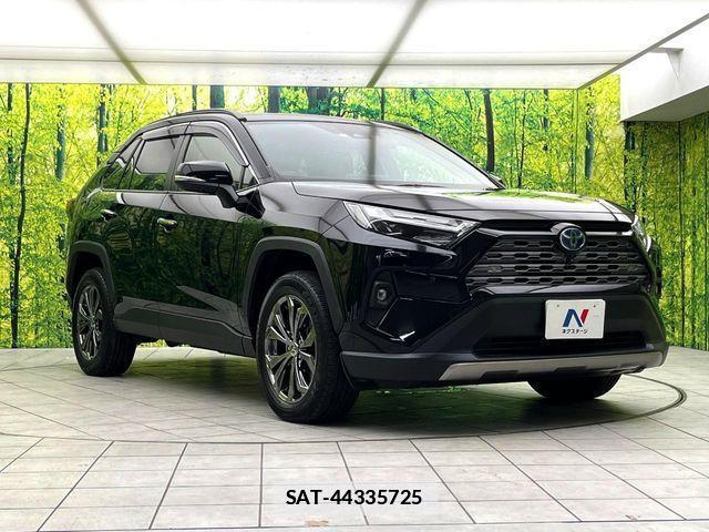 Toyota RAV4 2022-03 7963549-15