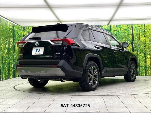 Toyota RAV4 2022-03 7963549-16
