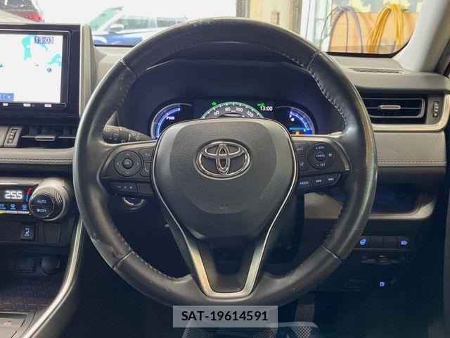 Toyota RAV4 2019-07 7963551-11