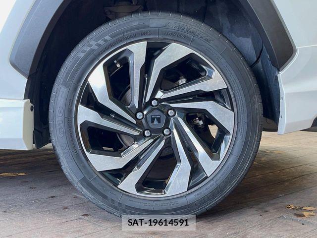 Toyota RAV4 2019-07 7963551-12