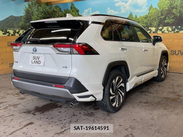 Toyota RAV4 2019-07 7963551-16