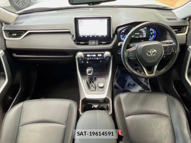 Toyota RAV4 2019-07 7963551-1