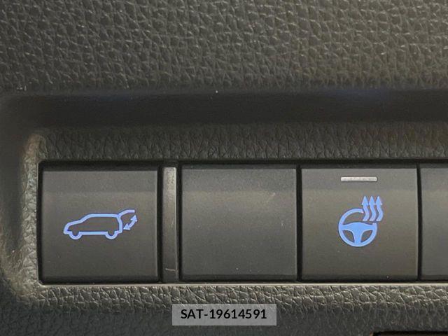 Toyota RAV4 2019-07 7963551-6