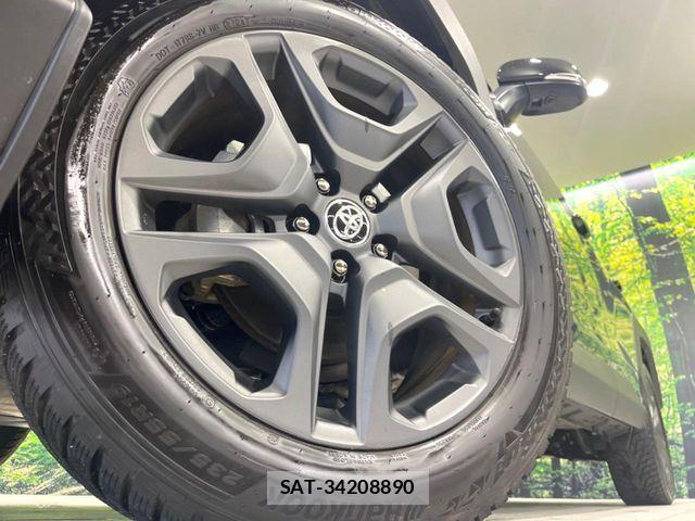 Toyota RAV4 2025-10 7963543-12