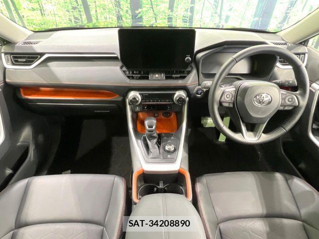 Toyota RAV4 2025-10 7963543-1