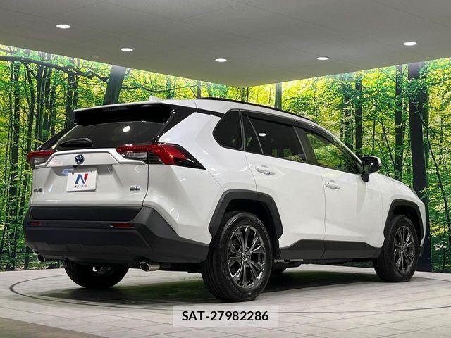Toyota RAV4 2024-06 7963548-16