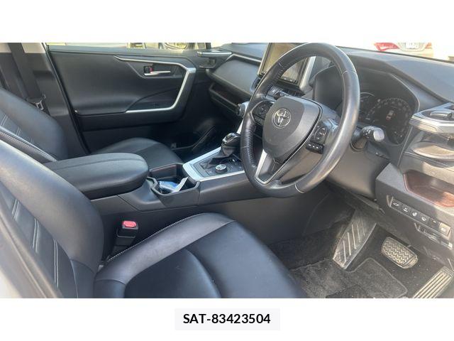 Toyota RAV4 2020-03 7963550-1