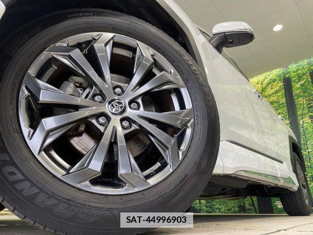 Toyota RAV4 2023-06 7963547-12