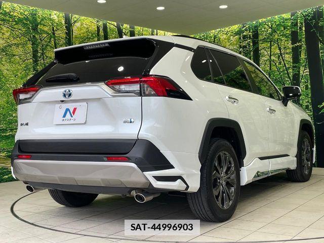 Toyota RAV4 2023-06 7963547-16