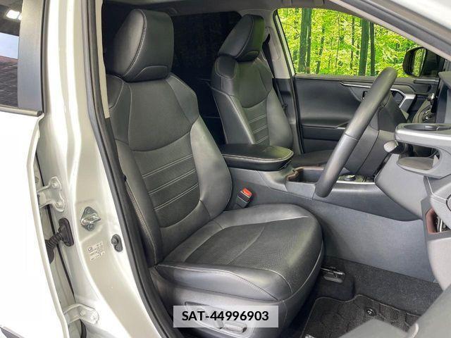 Toyota RAV4 2023-06 7963547-7