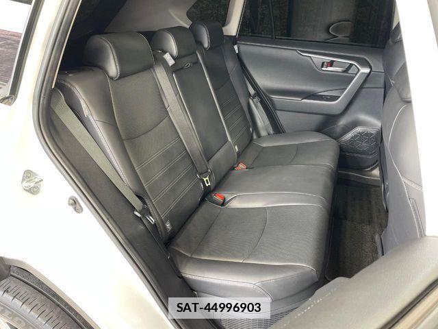 Toyota RAV4 2023-06 7963547-8