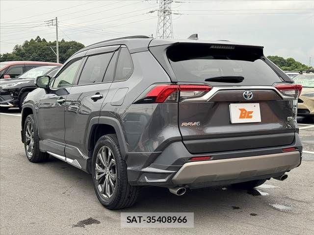 Toyota RAV4 2023-02 7963546-12