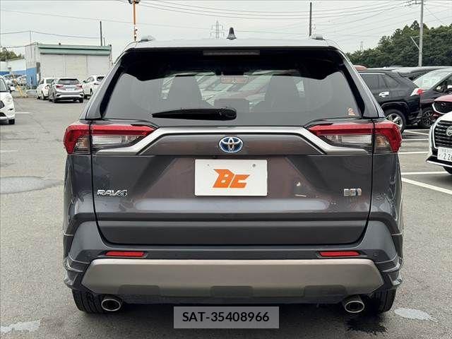 Toyota RAV4 2023-02 7963546-13