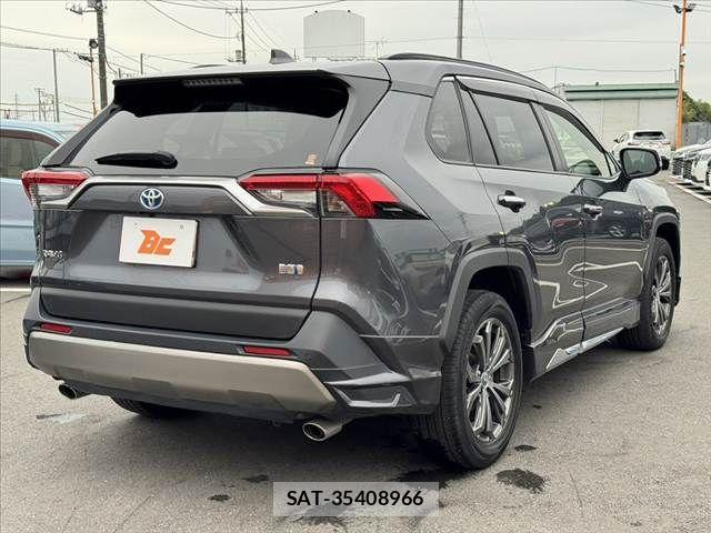 Toyota RAV4 2023-02 7963546-14