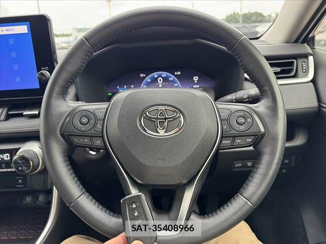 Toyota RAV4 2023-02 7963546-6