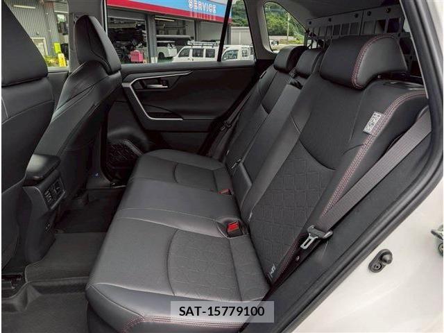 Toyota RAV4 2024-04 7980821-14