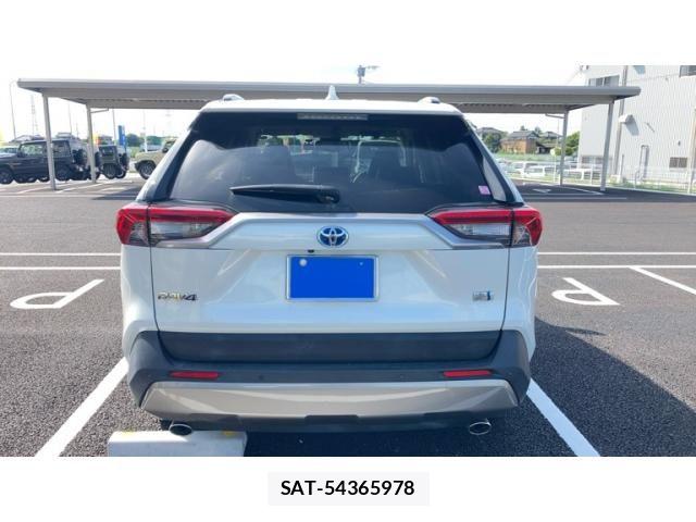 Toyota RAV4 2022-01 7980823-2