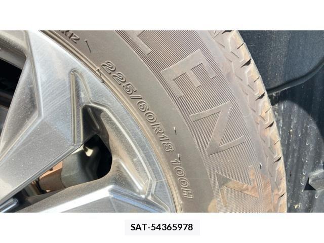 Toyota RAV4 2022-01 7980823-5