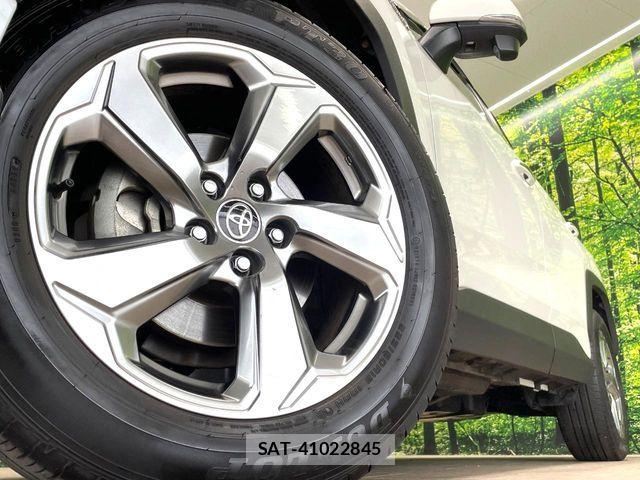 Toyota RAV4 2019-11 7980824-11