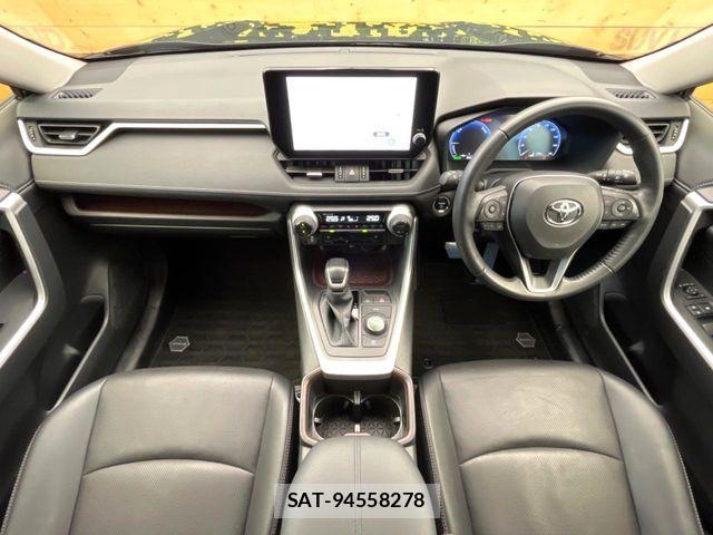 Toyota RAV4 2024-06 7980817-1