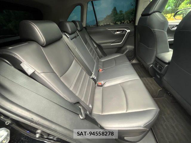 Toyota RAV4 2024-06 7980817-8