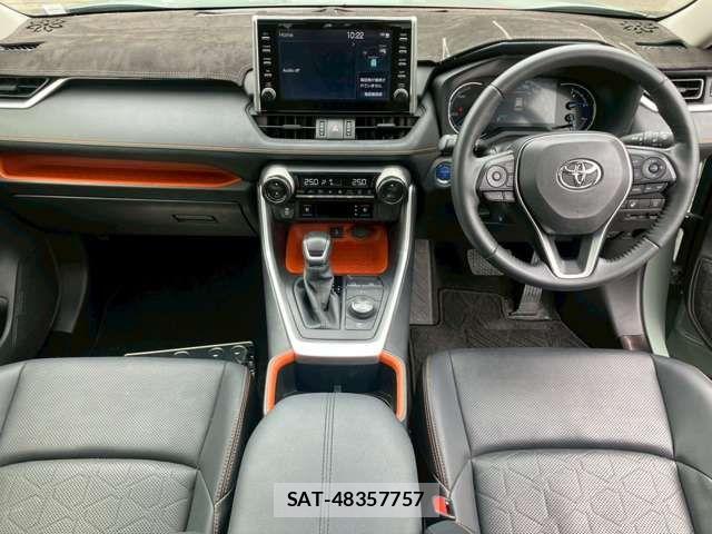 Toyota RAV4 2022-08 7980822-13