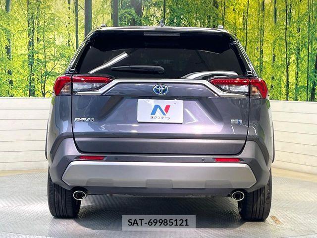 Toyota RAV4 2023-11 7980820-14