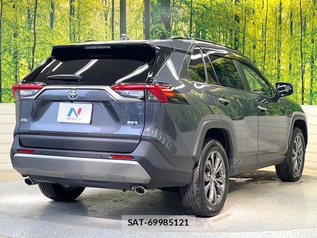 Toyota RAV4 2023-11 7980820-16