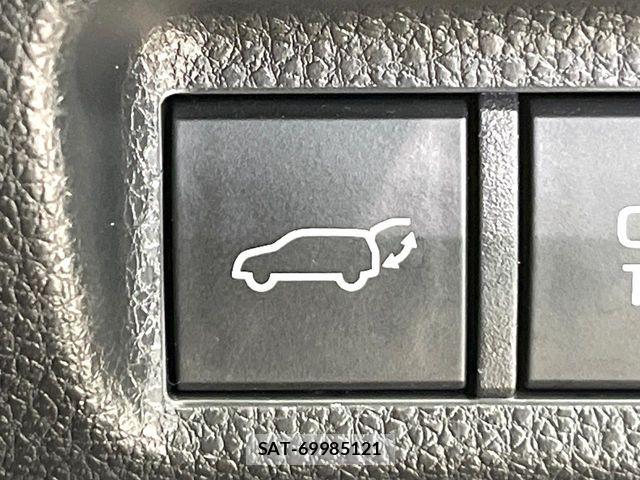 Toyota RAV4 2023-11 7980820-5