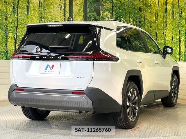 Toyota RAV4 2026-06 7980814-16