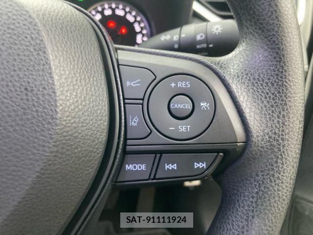 Toyota RAV4 2021-11 7980825-17