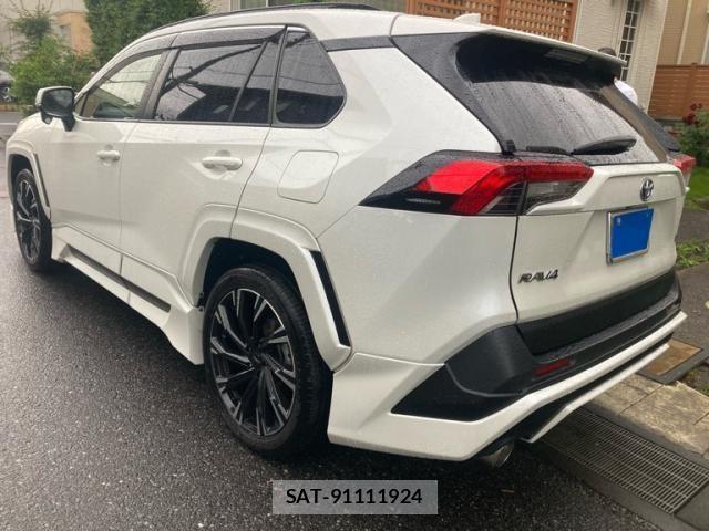 Toyota RAV4 2021-11 7980825-5
