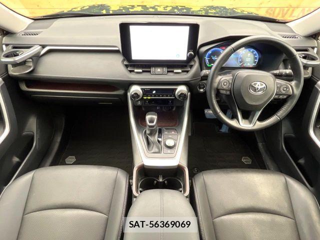 Toyota RAV4 2024-01 7980818-1